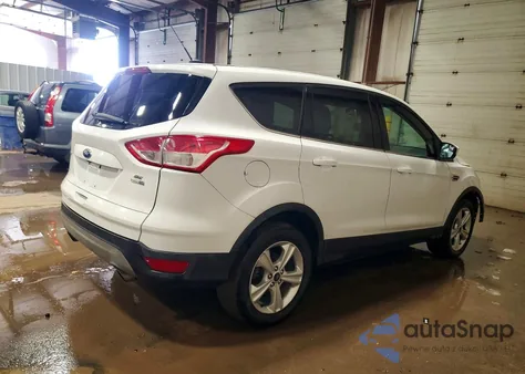 2015 Ford Escape Se z USA, uszkodzony, nr VIN 1FMCU9GX4FUC72377